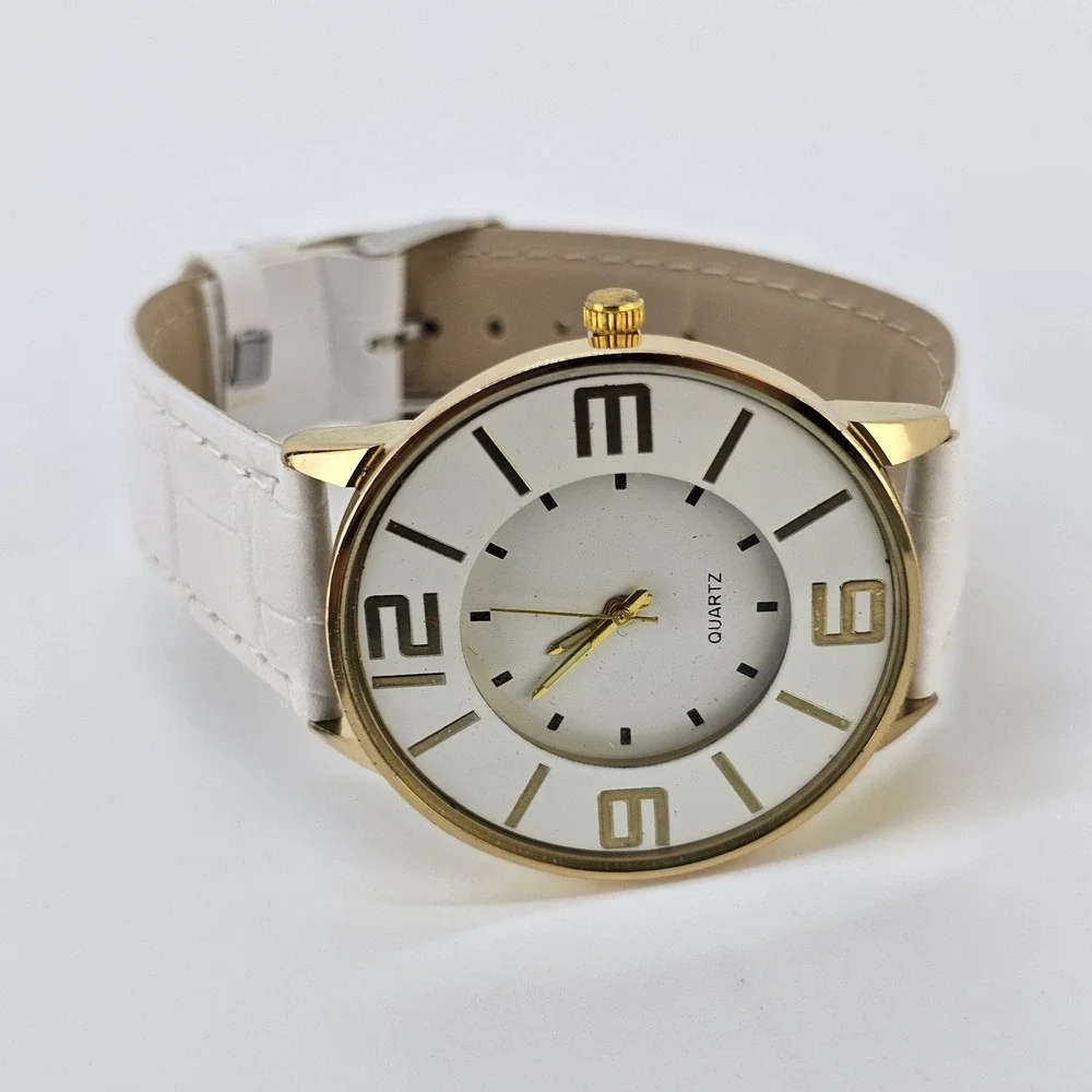 Unisex Analog Watch 40MM White Dial White Faux Leather Bands New Battery